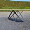 Pied de table central en forme d'ellipse en acier thermolaqué