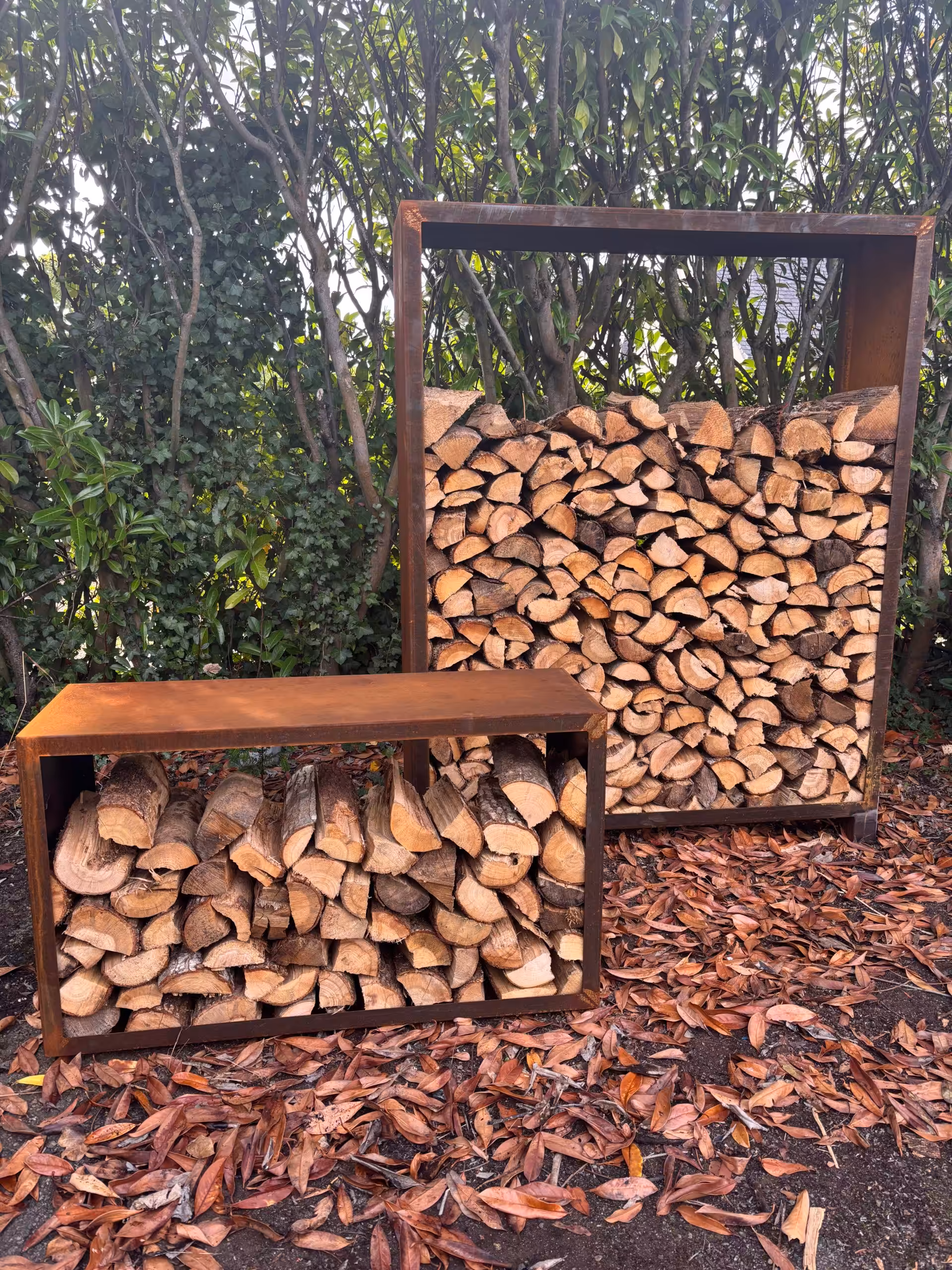 range bûches extérieur en corten